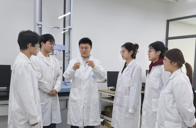 宋仕强团队在顶刊《AM》发表突破性研究成果